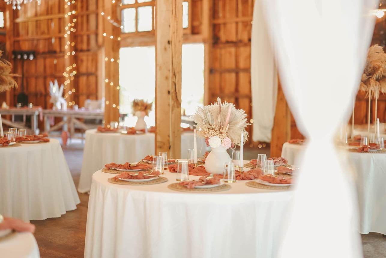 spring wedding at where the creeks meet